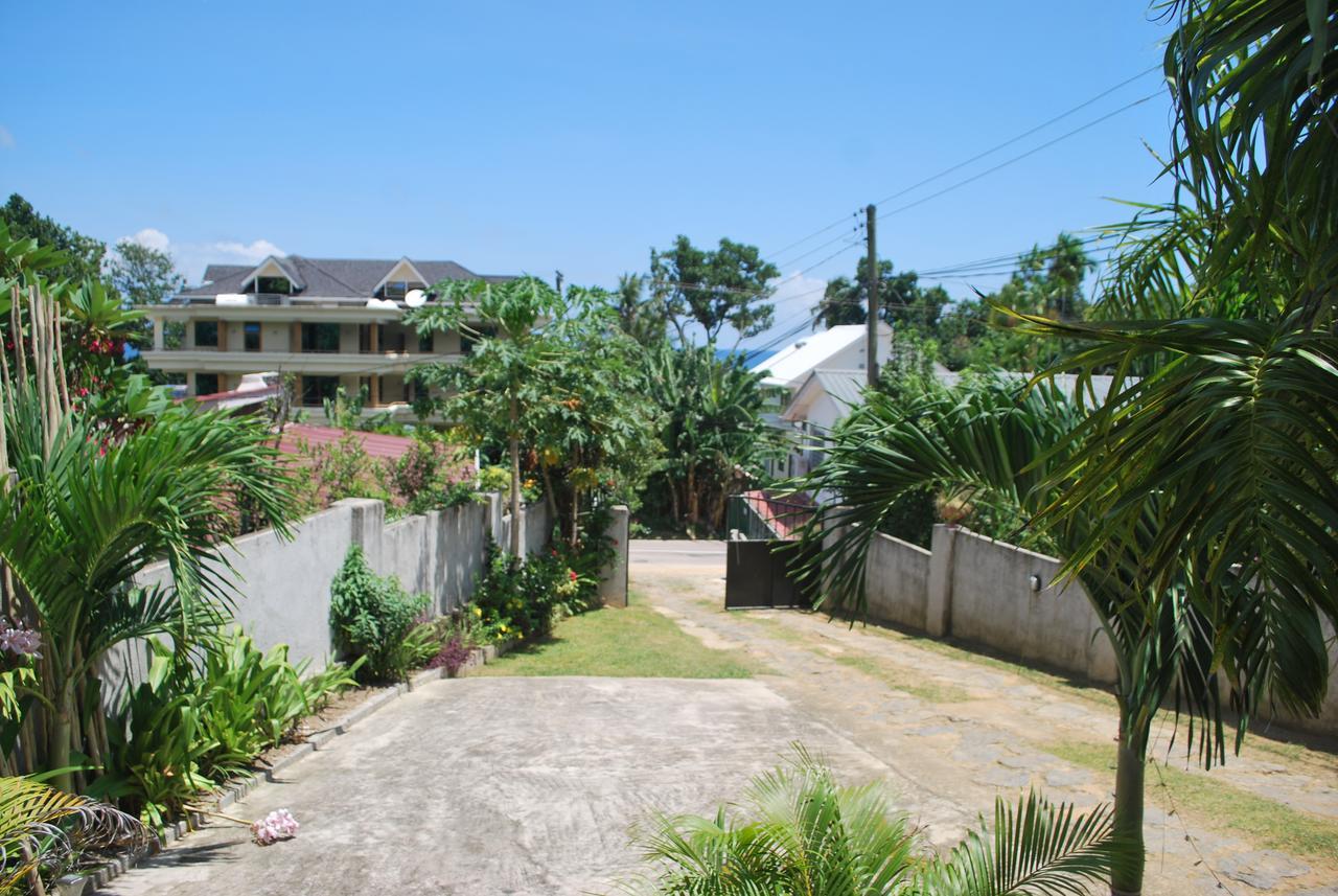 Chalet Ocean Bird & Wanita's Self Catering *