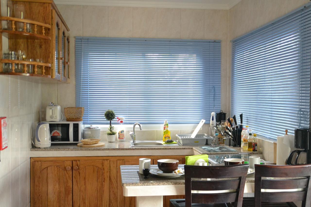 Ocean Bird & Wanita's Self Catering * Pointe Au Sel